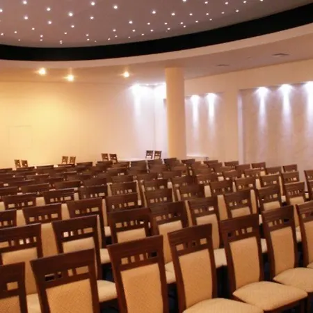 Regia فندق بايموتْسْ